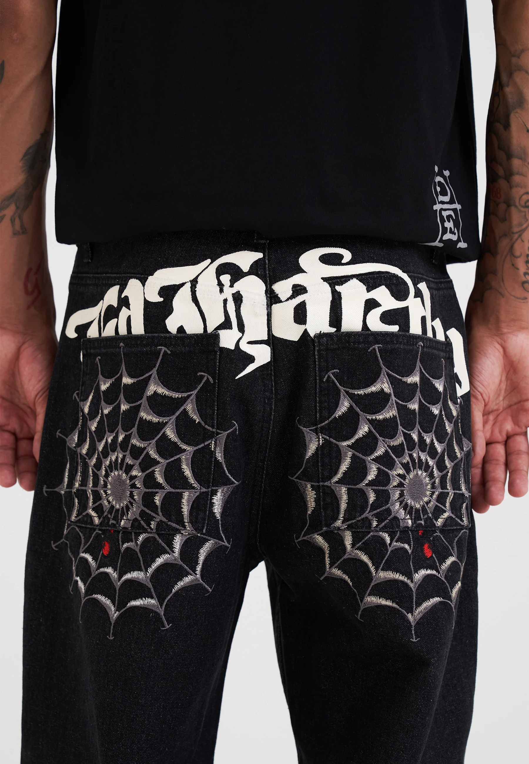 Mens Black Widow Relaxed Jeans - Dark Grey - Image 5