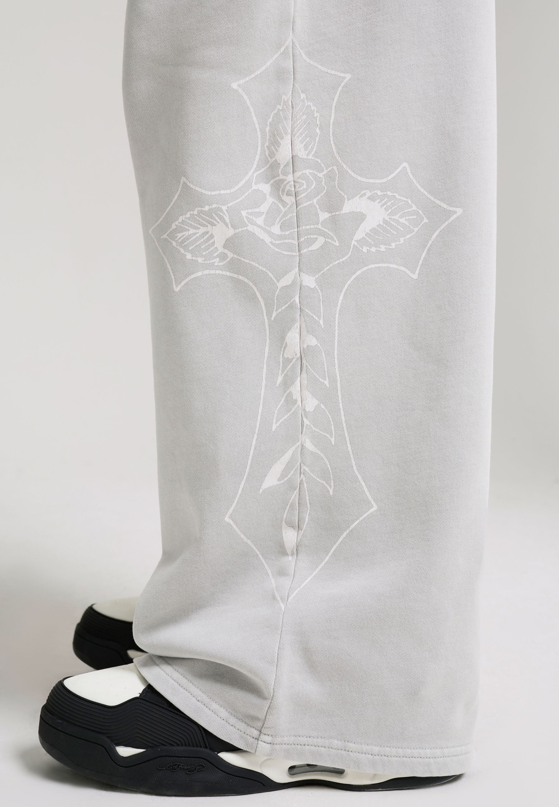Mens Cross Graphic Relaxed Jogger - Grey - Image 5