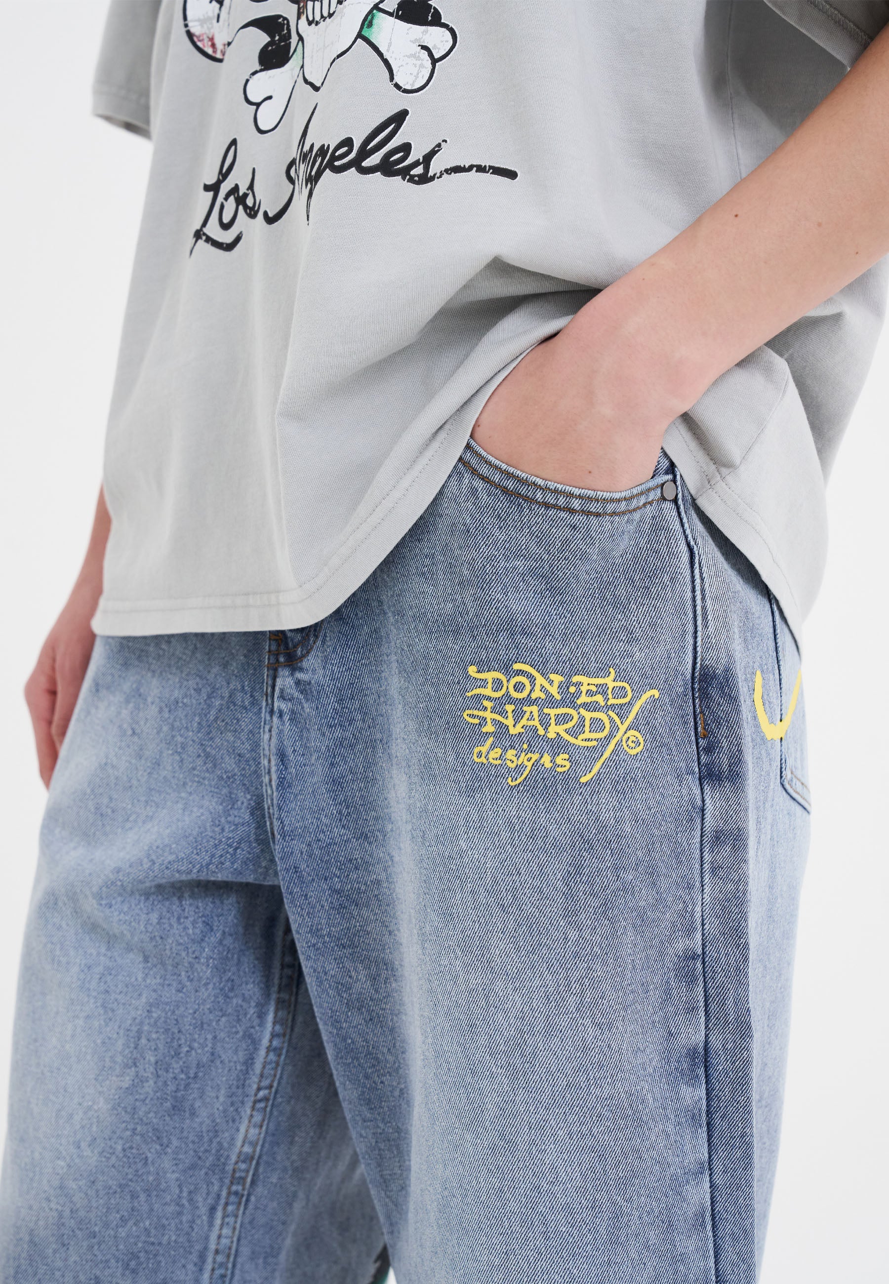 Womens Born Wild Relaxed Denim Jorts Shorts - Bleach - Image 5