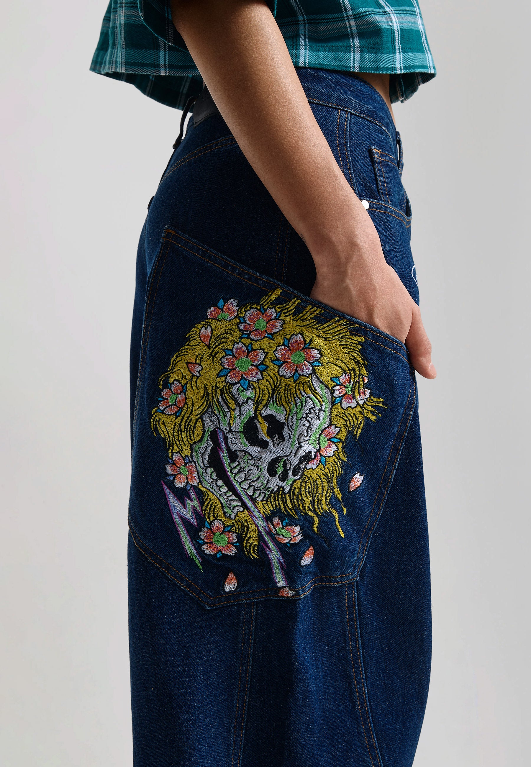 Womens Gothic Skull Relaxed Balloon Jeans - Indigo - Image 3