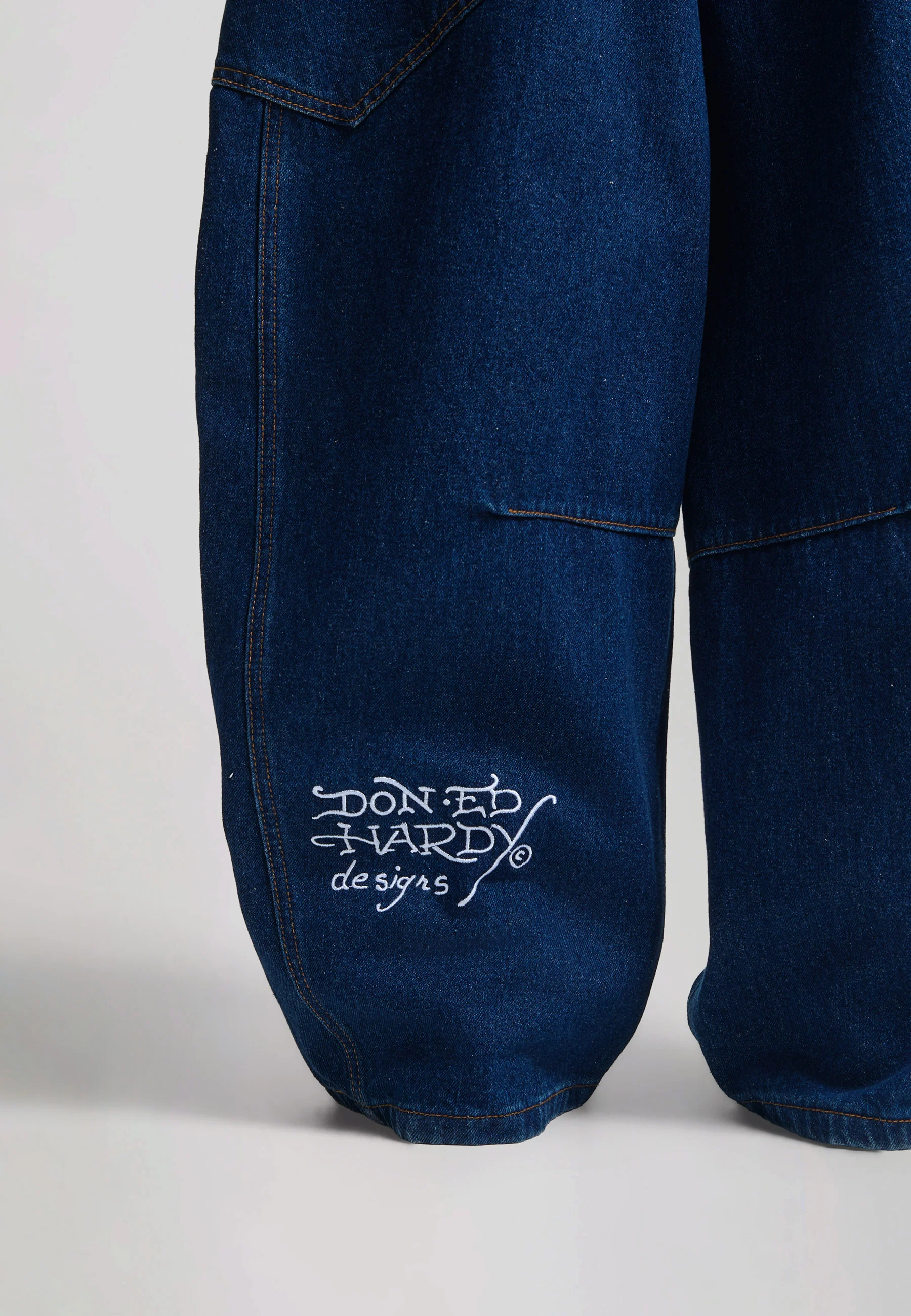 Womens Gothic Skull Relaxed Balloon Jeans - Indigo - Image 6